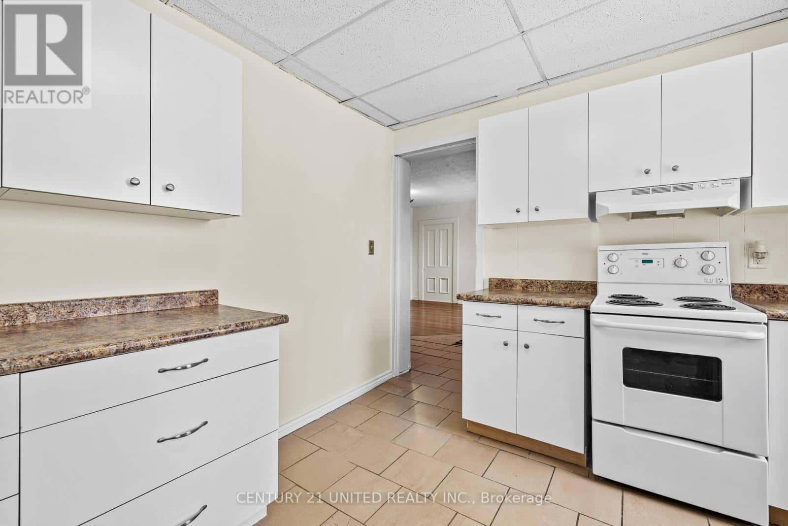 234 ANTRIM STREET — Peterborough (Town Ward 3), Ontario - Photo 5 of 30