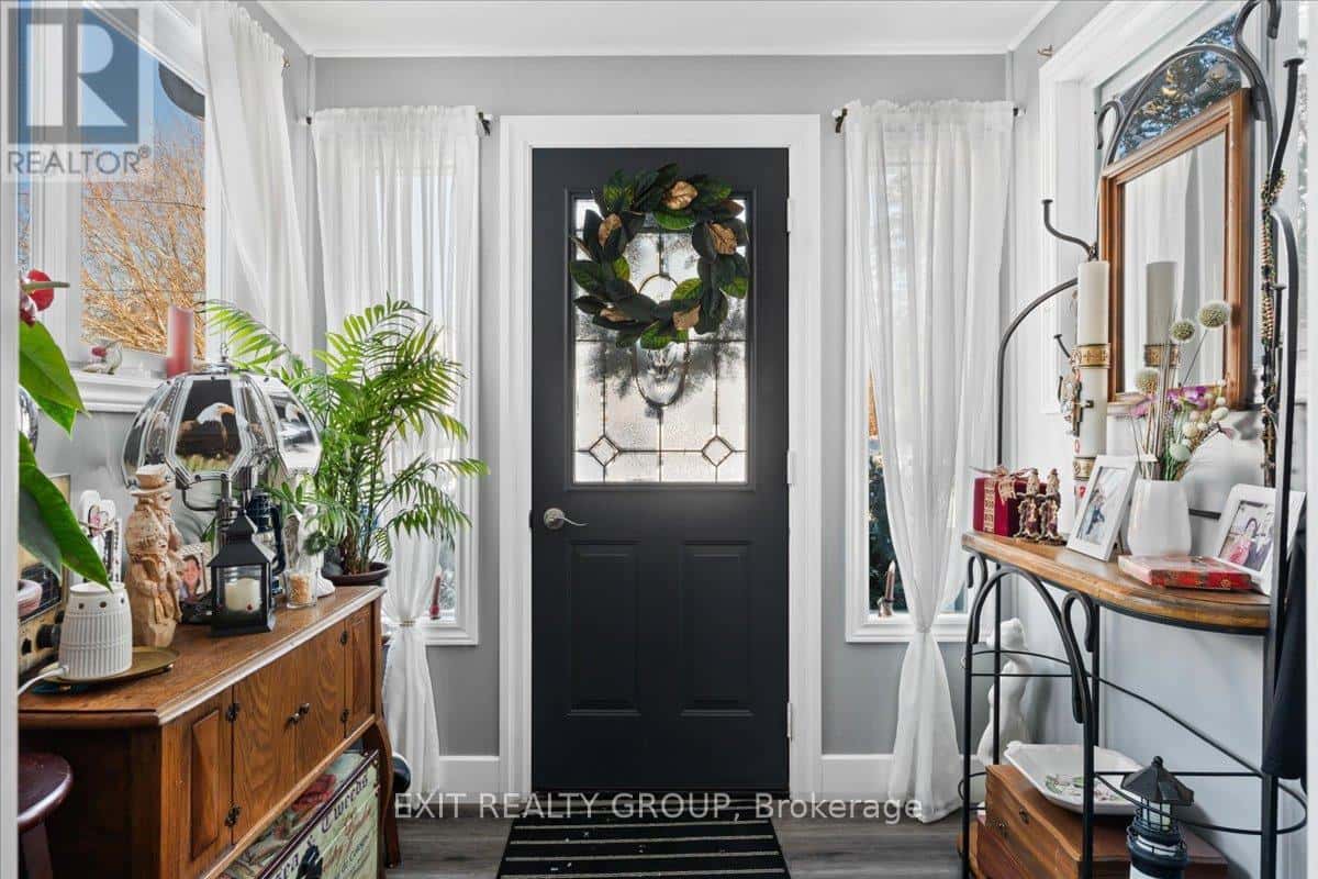 21 NORTH HASTINGS AVENUE — Marmora and Lake (Marmora Ward), Ontario - Photo 3 of 41