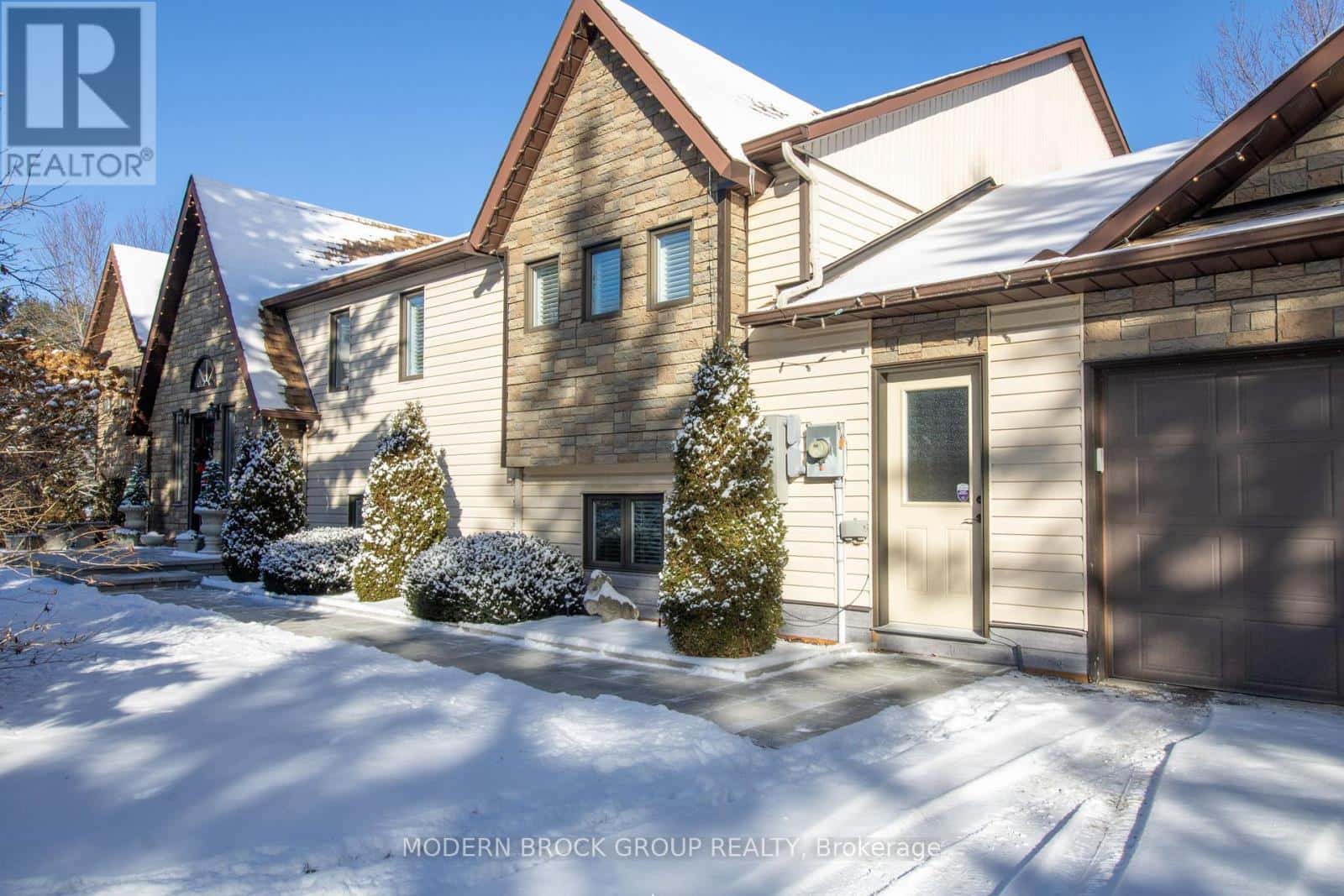 1329 SOUTH GOWER DRIVE — North Grenville, Ontario - Photo 3 of 50