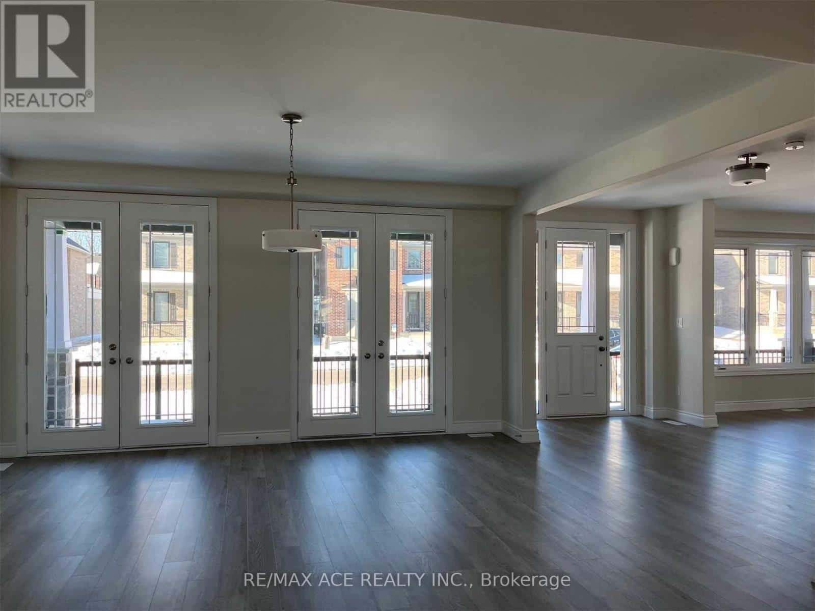 197 STRACHAN STREET — Port Hope, Ontario - Photo 3 of 22