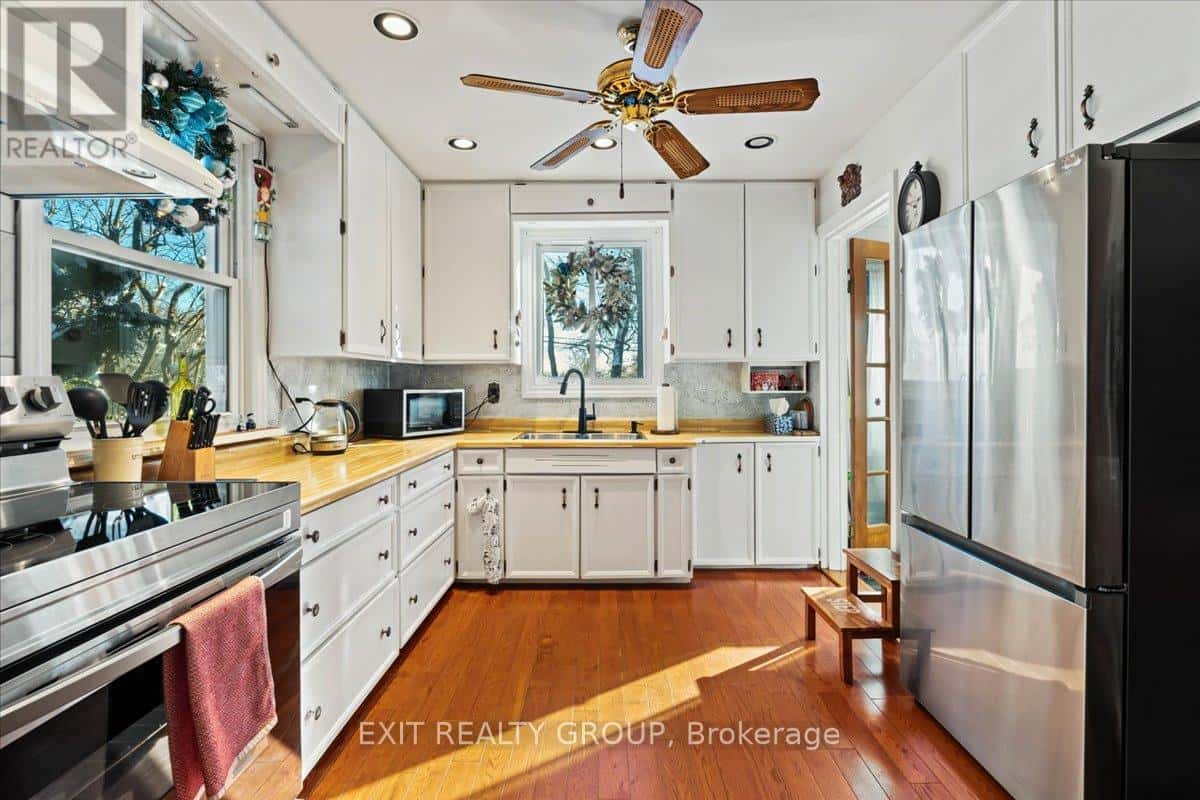 21 NORTH HASTINGS AVENUE — Marmora and Lake (Marmora Ward), Ontario - Photo 5 of 41