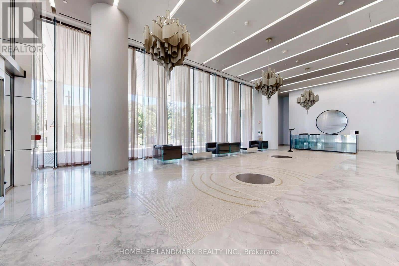 918 - 5 SOUDAN AVENUE — Toronto (Mount Pleasant West), Ontario - Photo 4 of 36