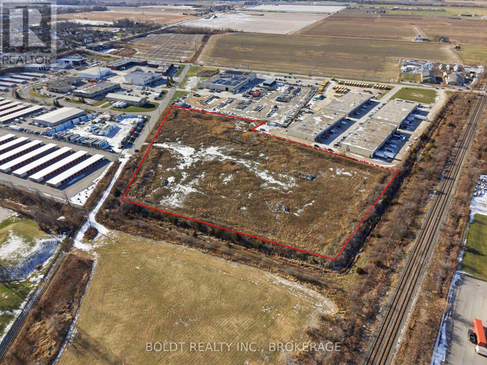 240 RIDLEY ROAD W — St. Catharines (Ridley), Ontario - Photo 3 of 10