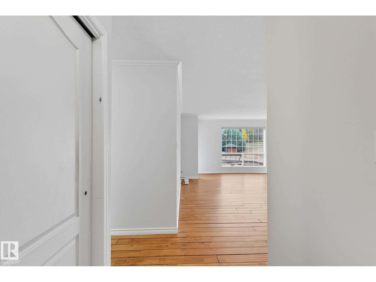 #102 35 Sir Winston Churchill AV — St. Albert, Alberta - Photo 3 of 29