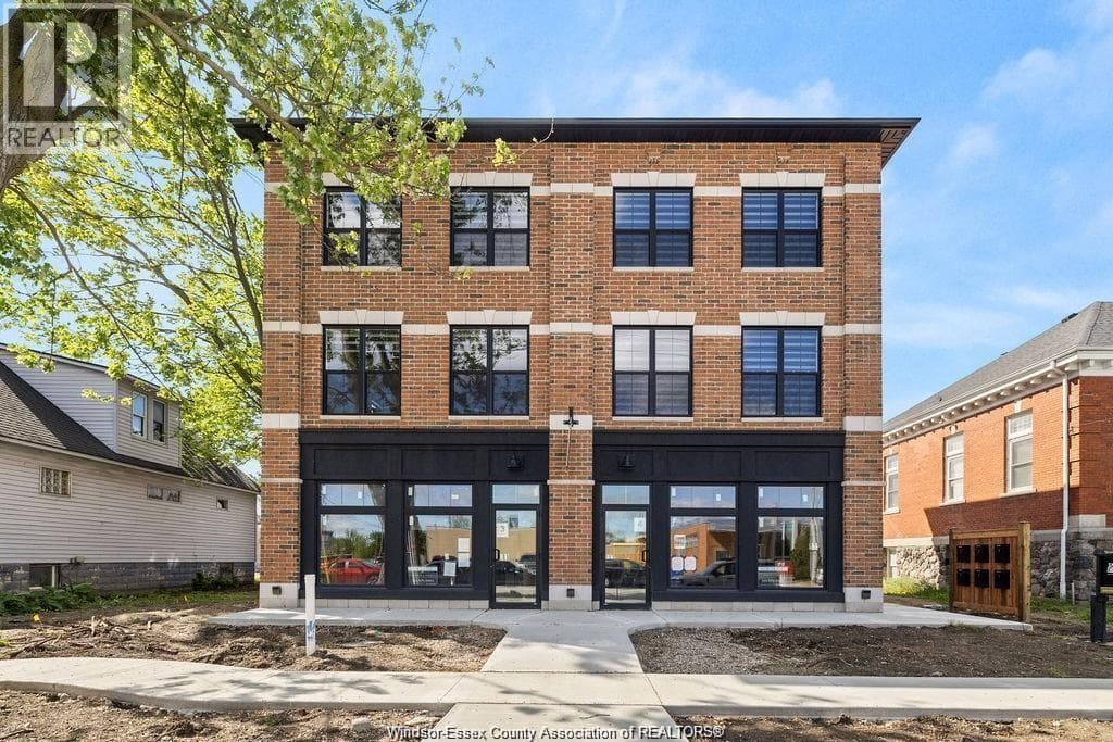 22 GORDON — Essex, Ontario - Main photo