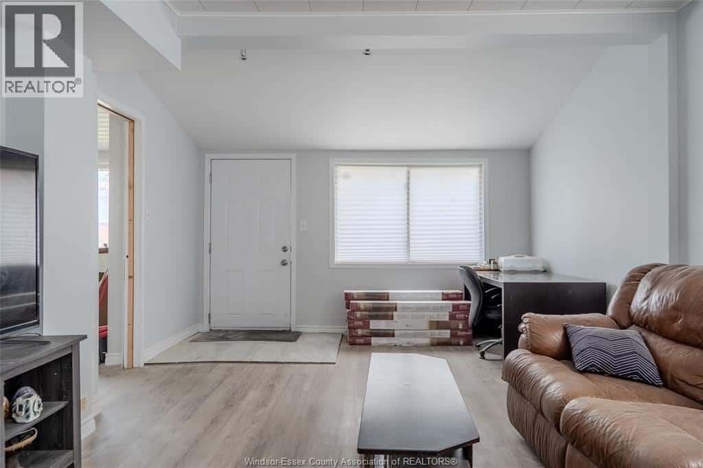 139 Rourke LINE — Lakeshore, Ontario - Photo 5 of 27