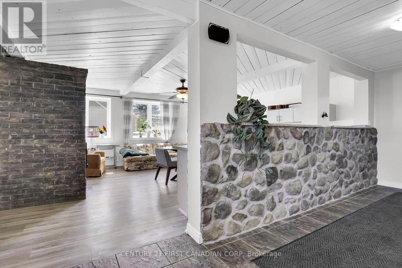 23992 DENFIELD ROAD - Photo 4 of 40, Middlesex Centre (Denfield), Ontario