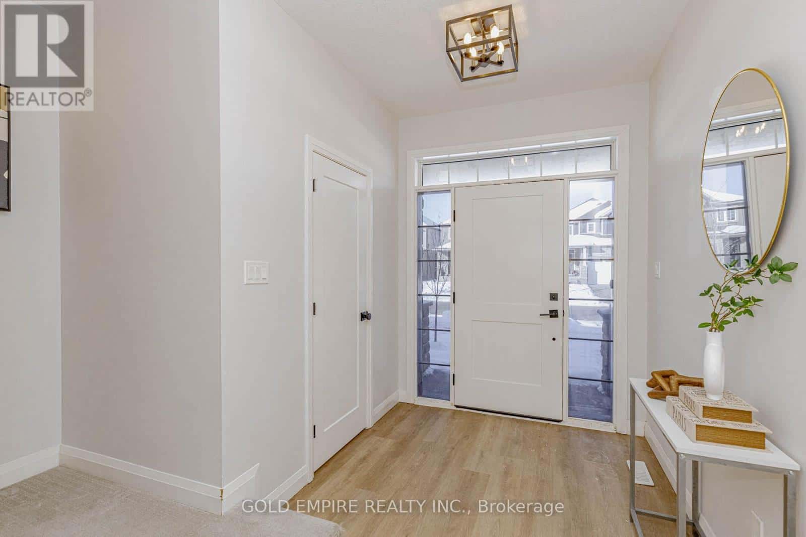 87 STONEFIELD LANE — Middlesex Centre (Ilderton), Ontario - Photo 5 of 50