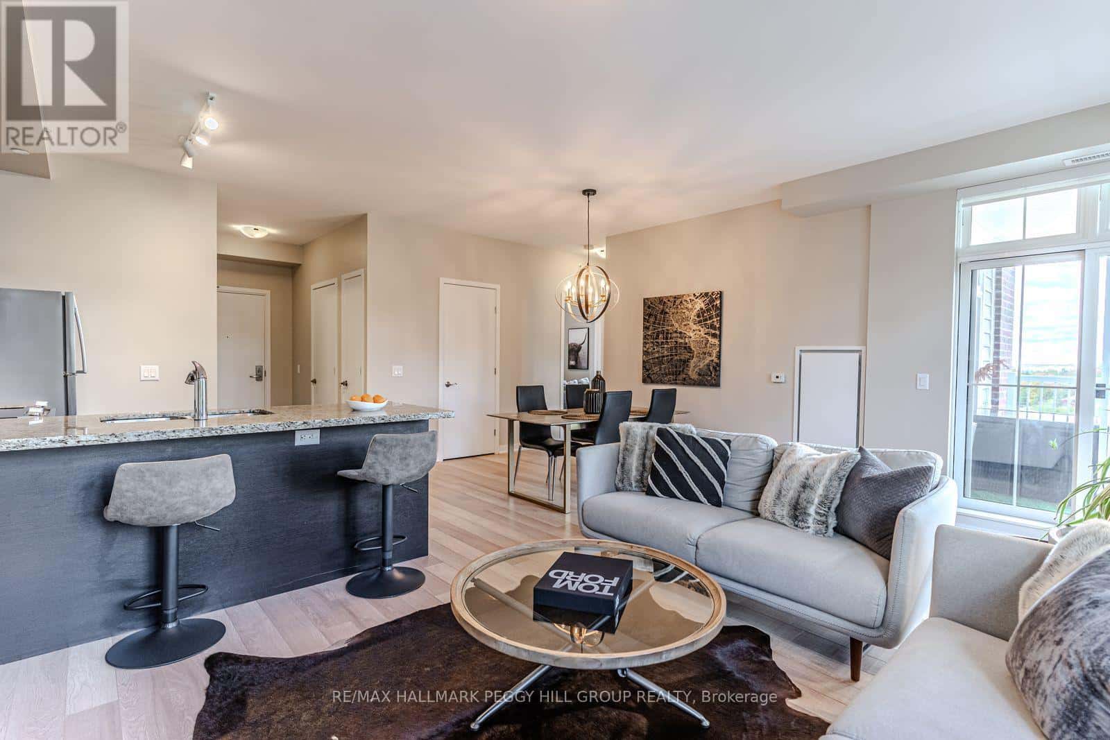 217 - 40 HORSESHOE BOULEVARD — Oro-Medonte (Horseshoe Valley), Ontario - Photo 3 of 18