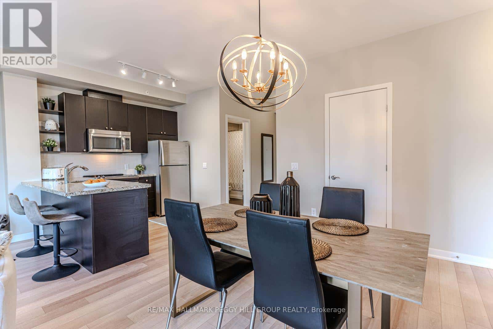 217 - 40 HORSESHOE BOULEVARD — Oro-Medonte (Horseshoe Valley), Ontario - Photo 4 of 18