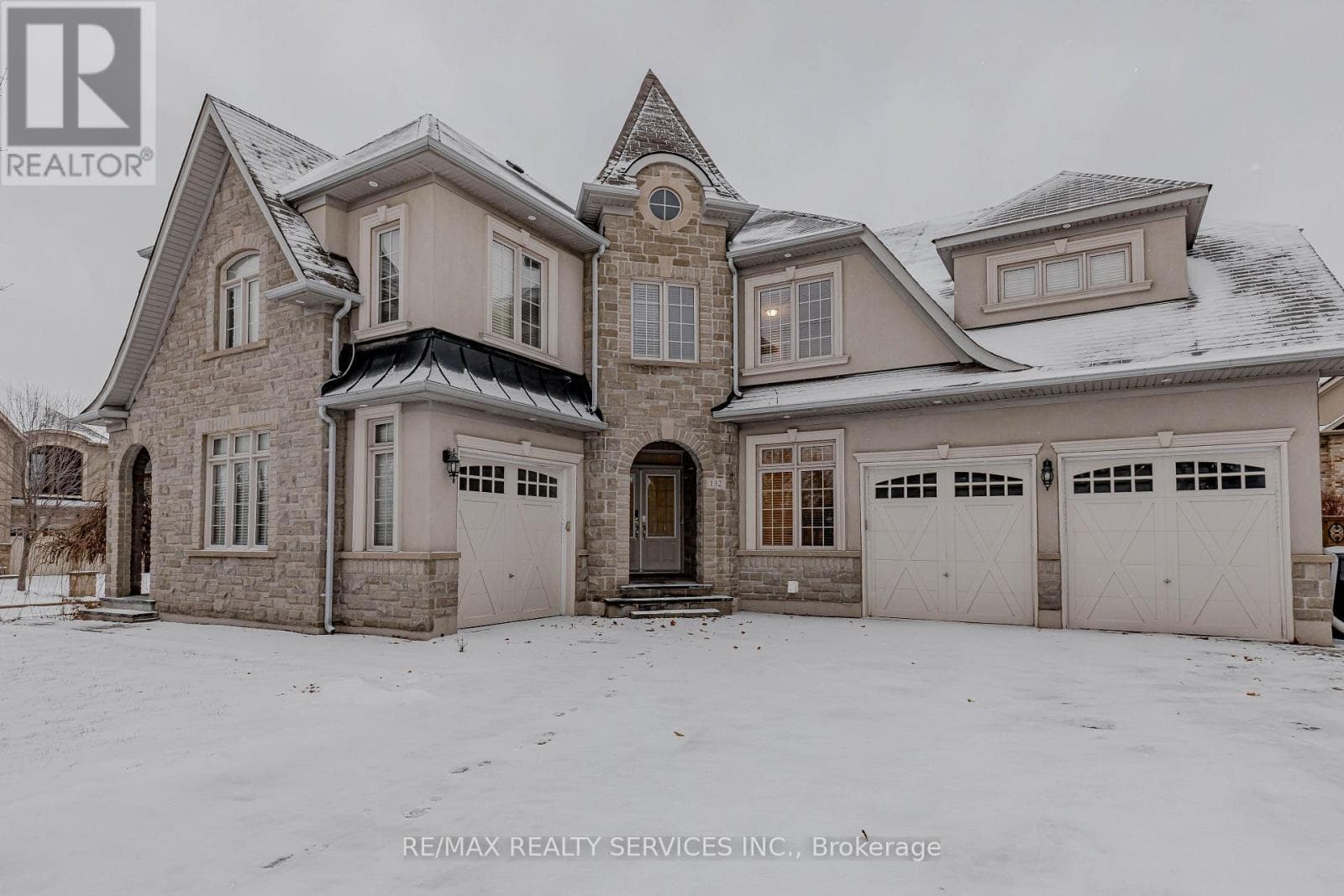 132 BLOOMSBURY AVENUE — Brampton (Vales of Castlemore), Ontario - Main photo