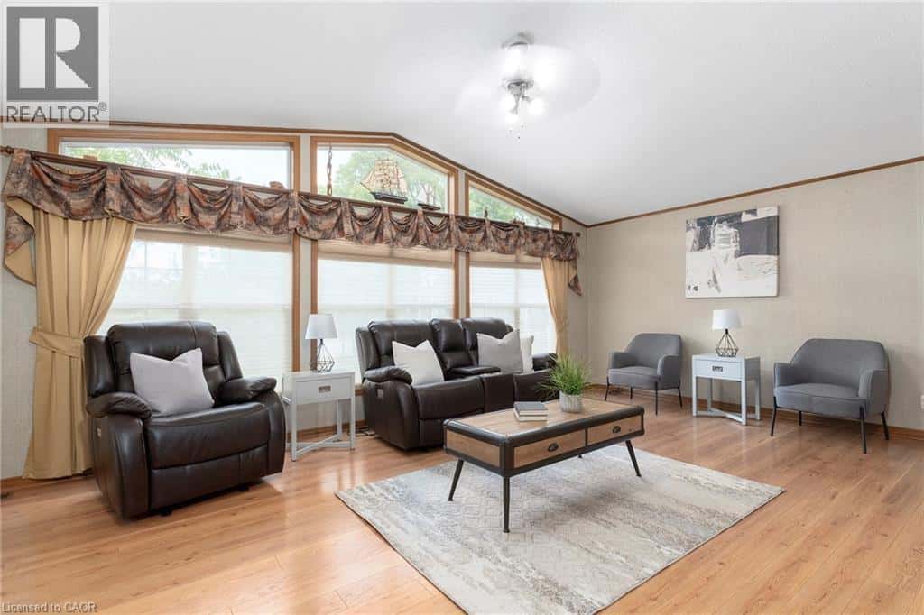 1161 4TH CONCESSION Road W — Flamborough, Ontario - Photo 2 of 26