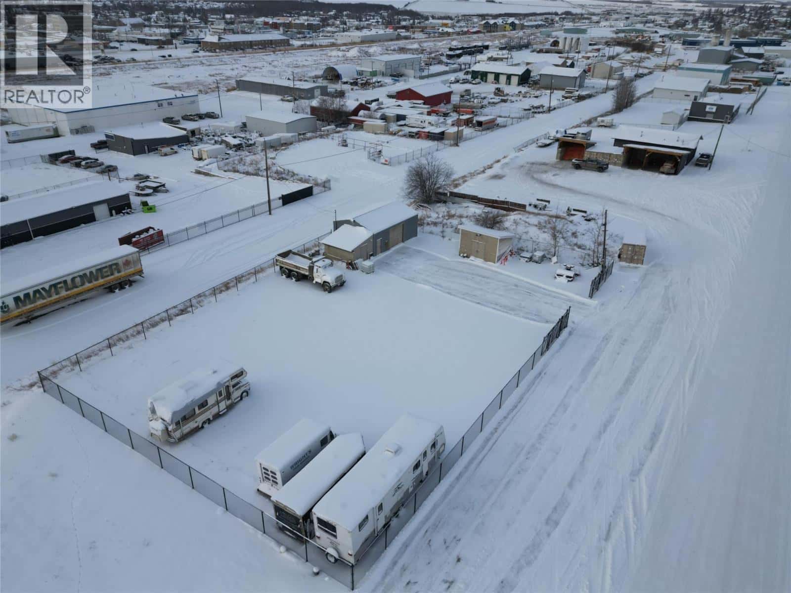 917/921 Spinney Drive — Dawson Creek, British Columbia - Photo 2 of 5