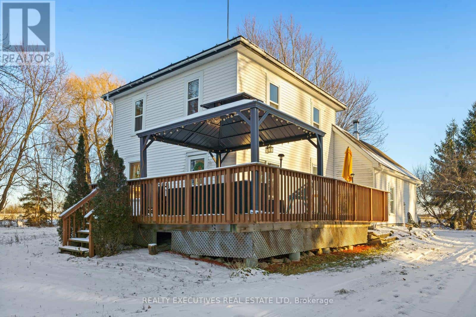 10938 CHURCH ROAD — North Dundas, Ontario - Photo 3 of 44