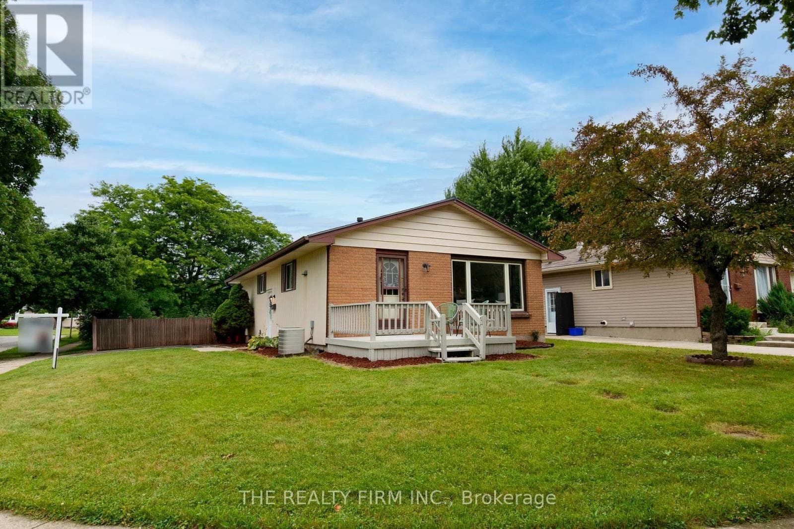 10 STROUD CRESCENT — London South (South X), Ontario - Main photo