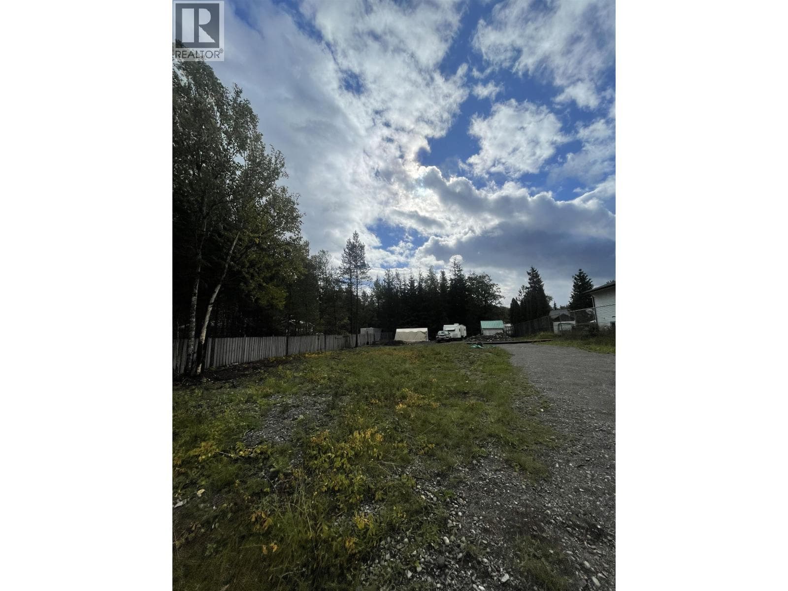3533 CLORE AVENUE — Terrace, British Columbia - Main photo