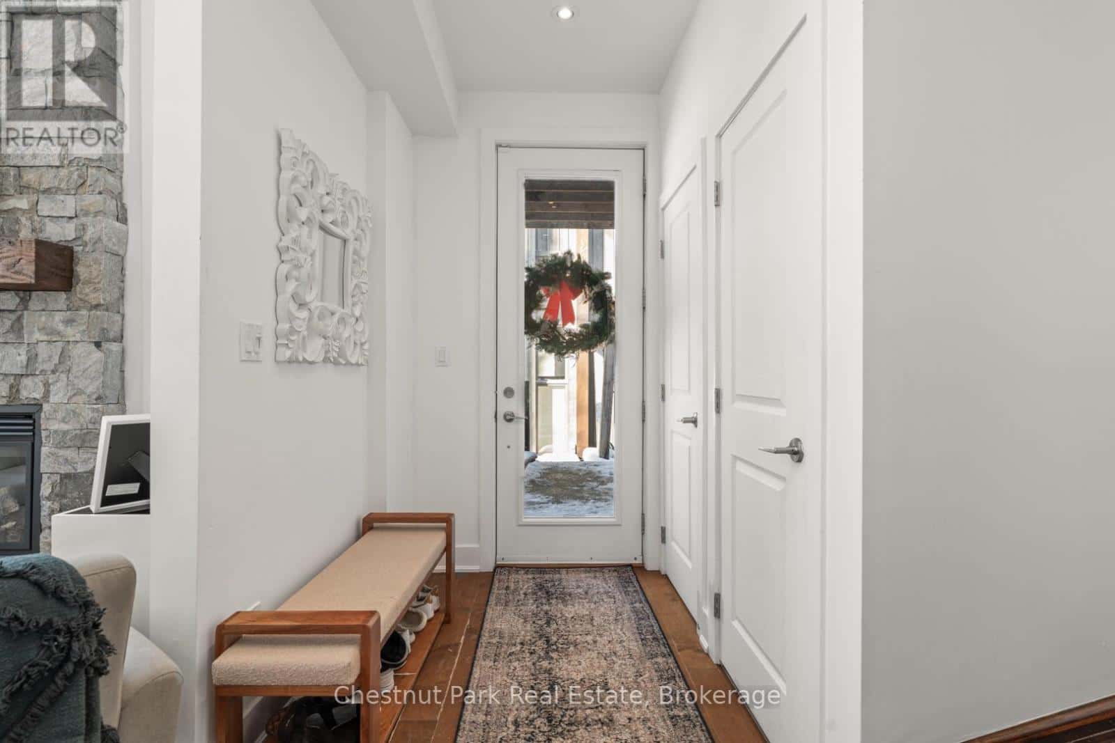 10 CARRICK TRAIL — Gravenhurst (Muskoka (S)), Ontario - Photo 3 of 47