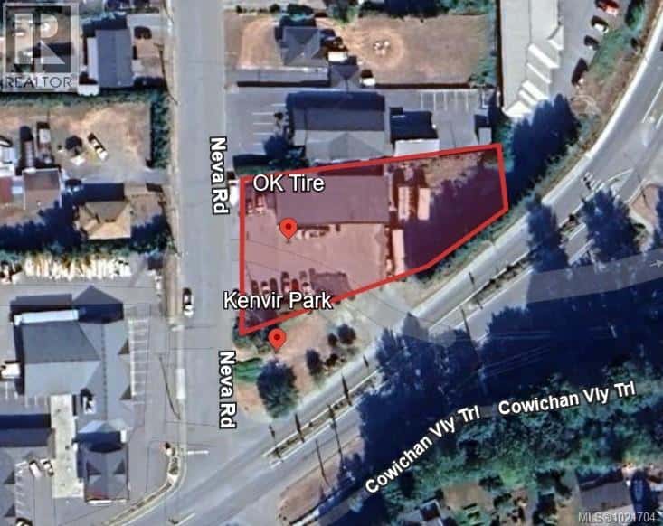 199 Kenvir Rd — Lake Cowichan, British Columbia - Photo 2 of 21