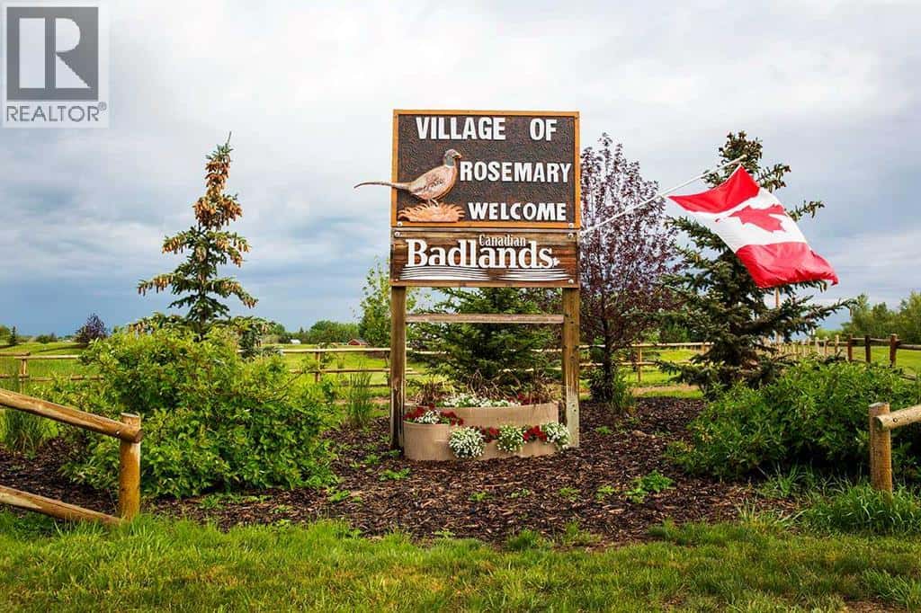 103 Pheasant Road — Rosemary, Alberta - Photo 3 of 7