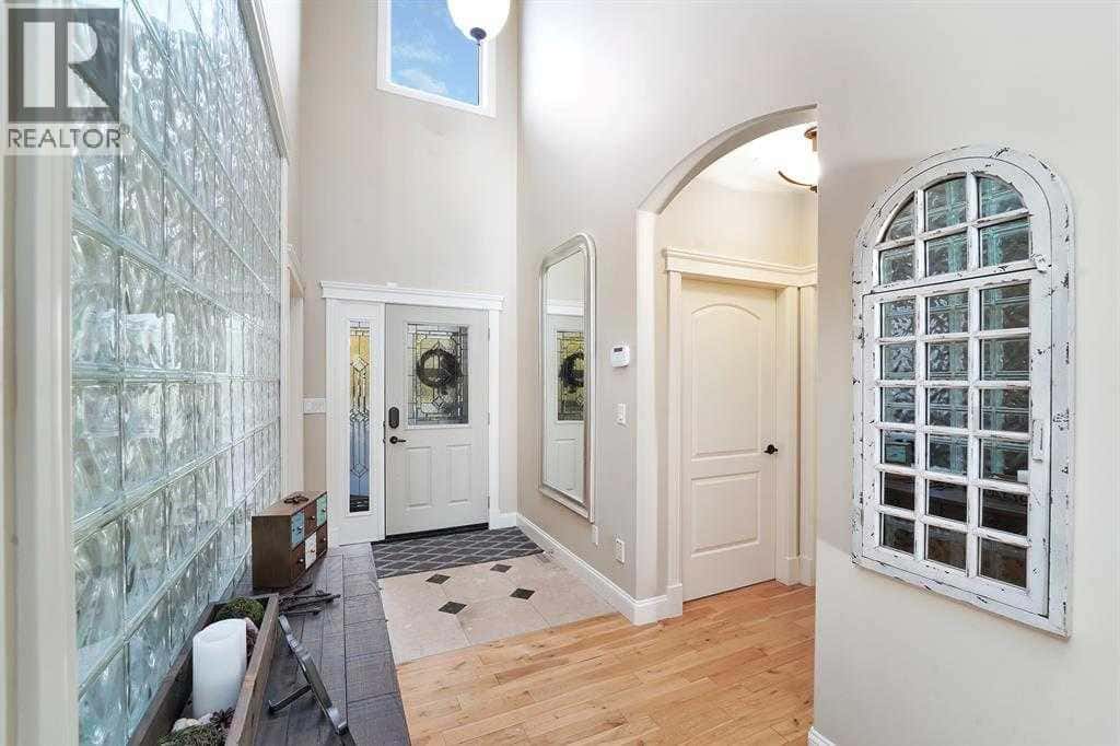 232 Canal Street — Rural Ponoka County, Alberta - Photo 4 of 50