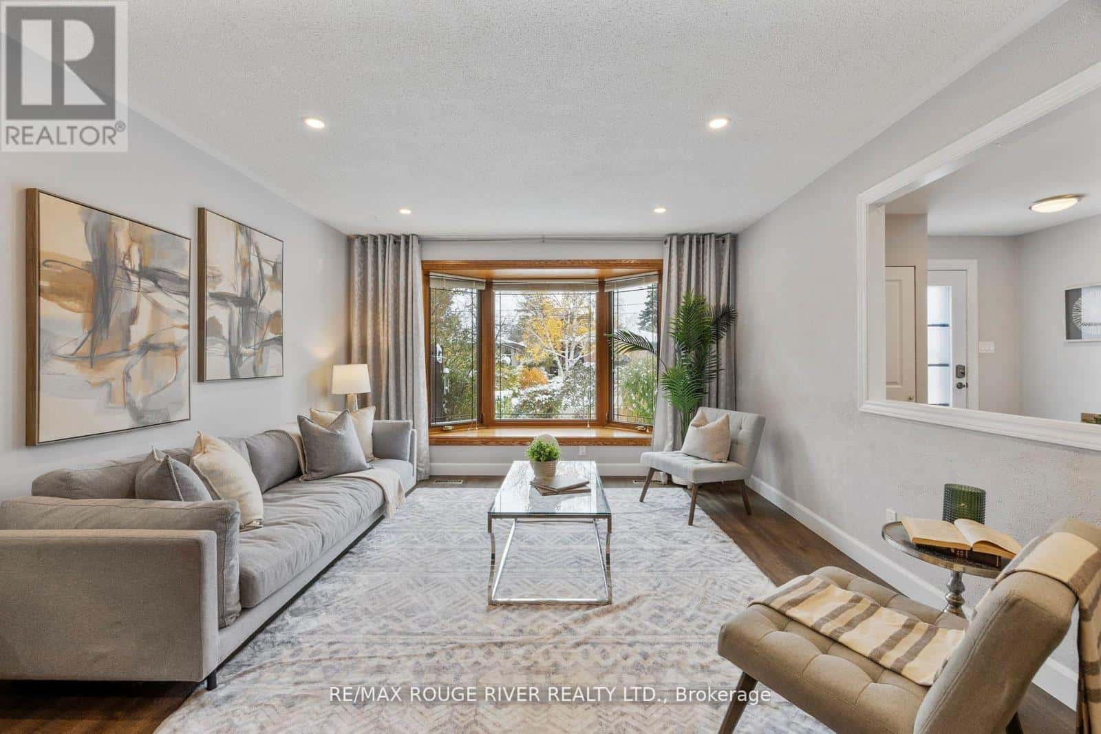 819 SANOK DRIVE — Pickering (West Shore), Ontario - Photo 5 of 35