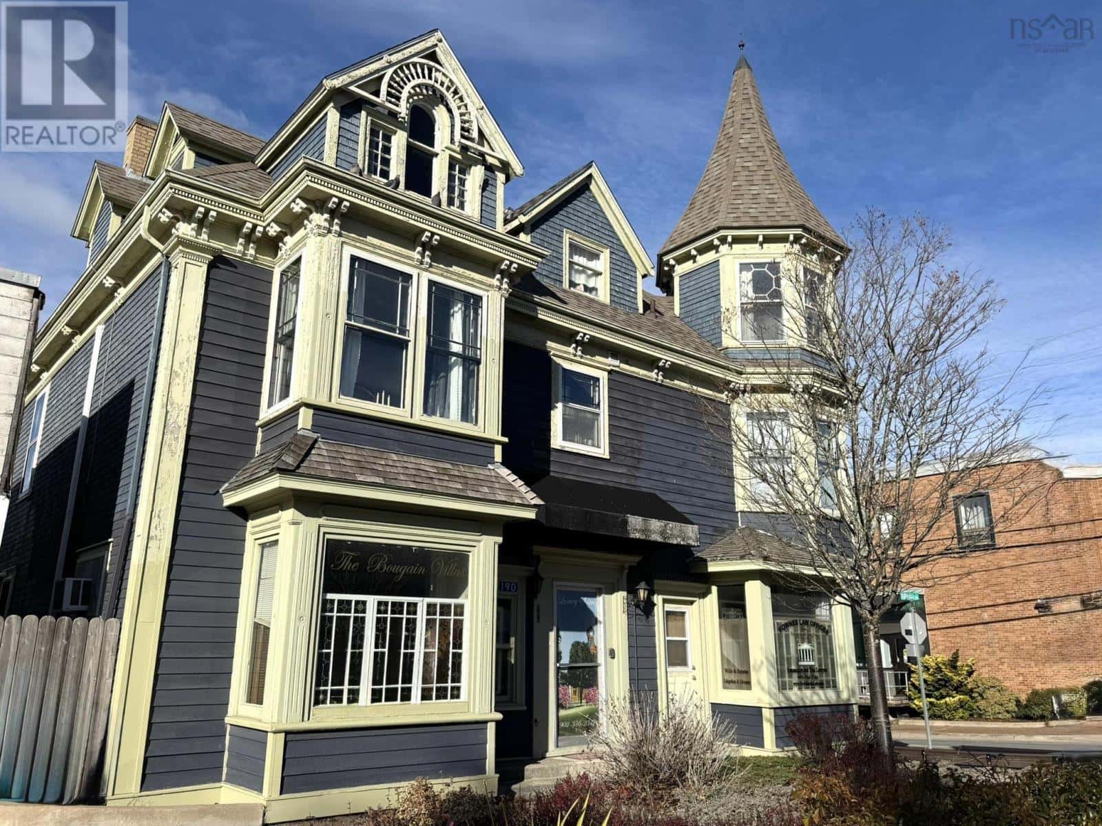 190 Main Street — Liverpool, Nova Scotia - Photo 4 of 50