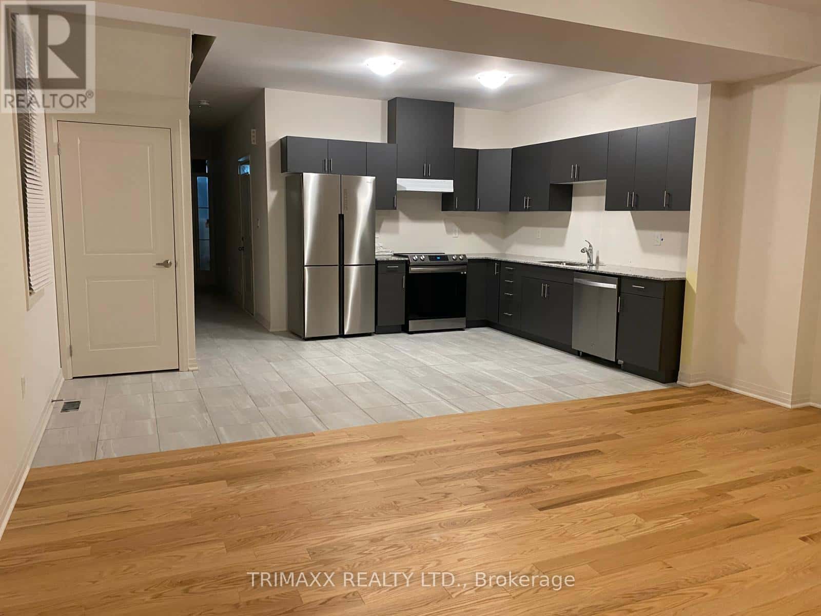 100 MIDDLETON STREET — Zorra (Thamesford), Ontario - Photo 3 of 17