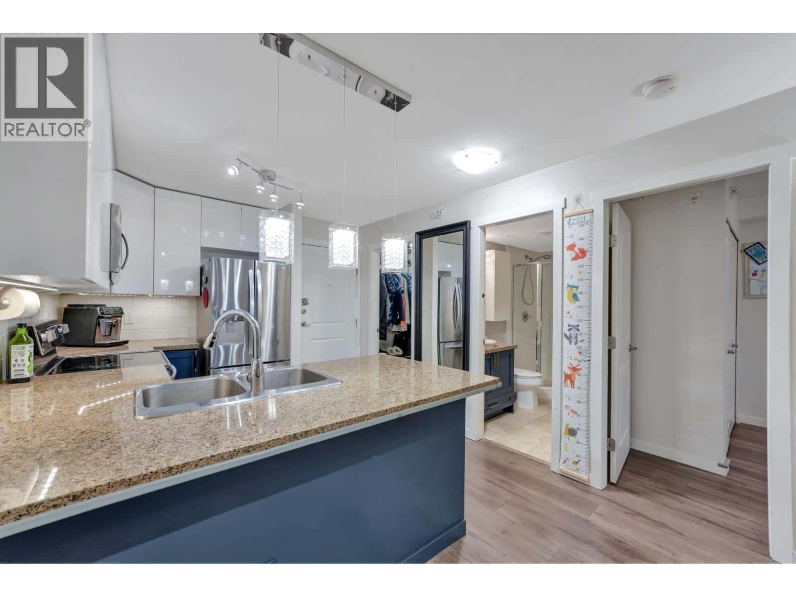 PH6 2373 ATKINS AVENUE — Port Coquitlam, British Columbia - Photo 5 of 37