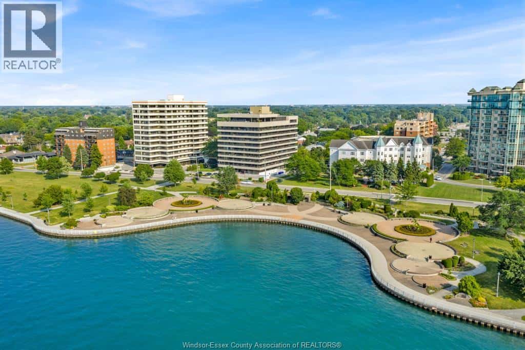 5125 RIVERSIDE DRIVE East Unit# 202 — Windsor, Ontario - Photo 2 of 37