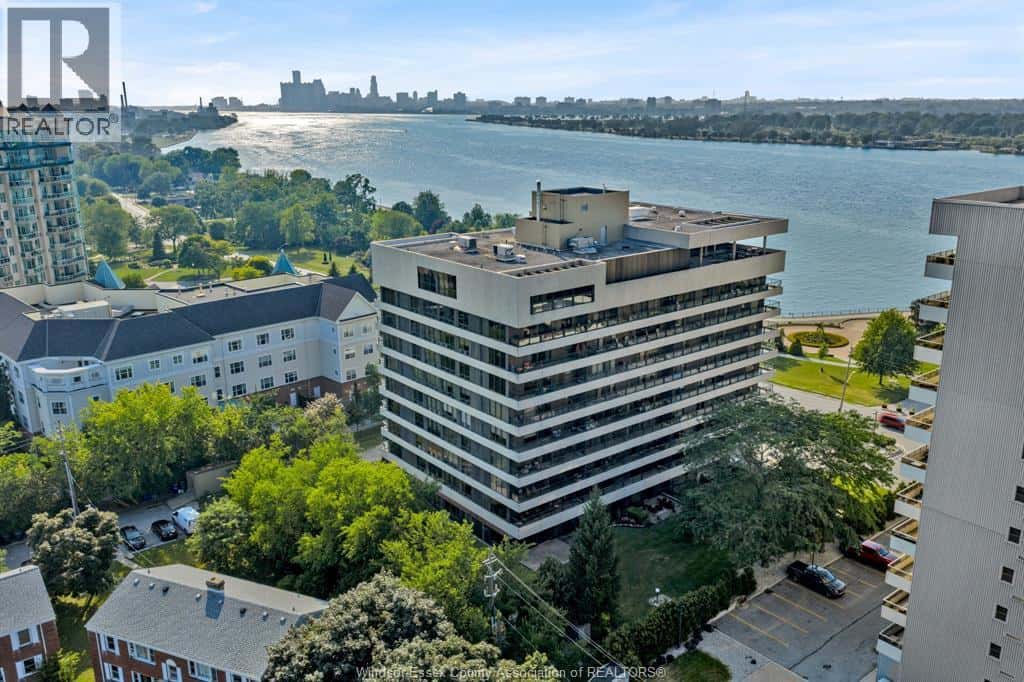 5125 RIVERSIDE DRIVE East Unit# 202 — Windsor, Ontario - Photo 4 of 37