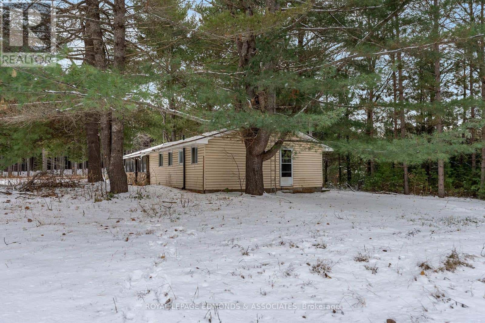 2815 ROUND LAKE ROAD — Killaloe, Hagarty and Richards, Ontario - Photo 3 of 23