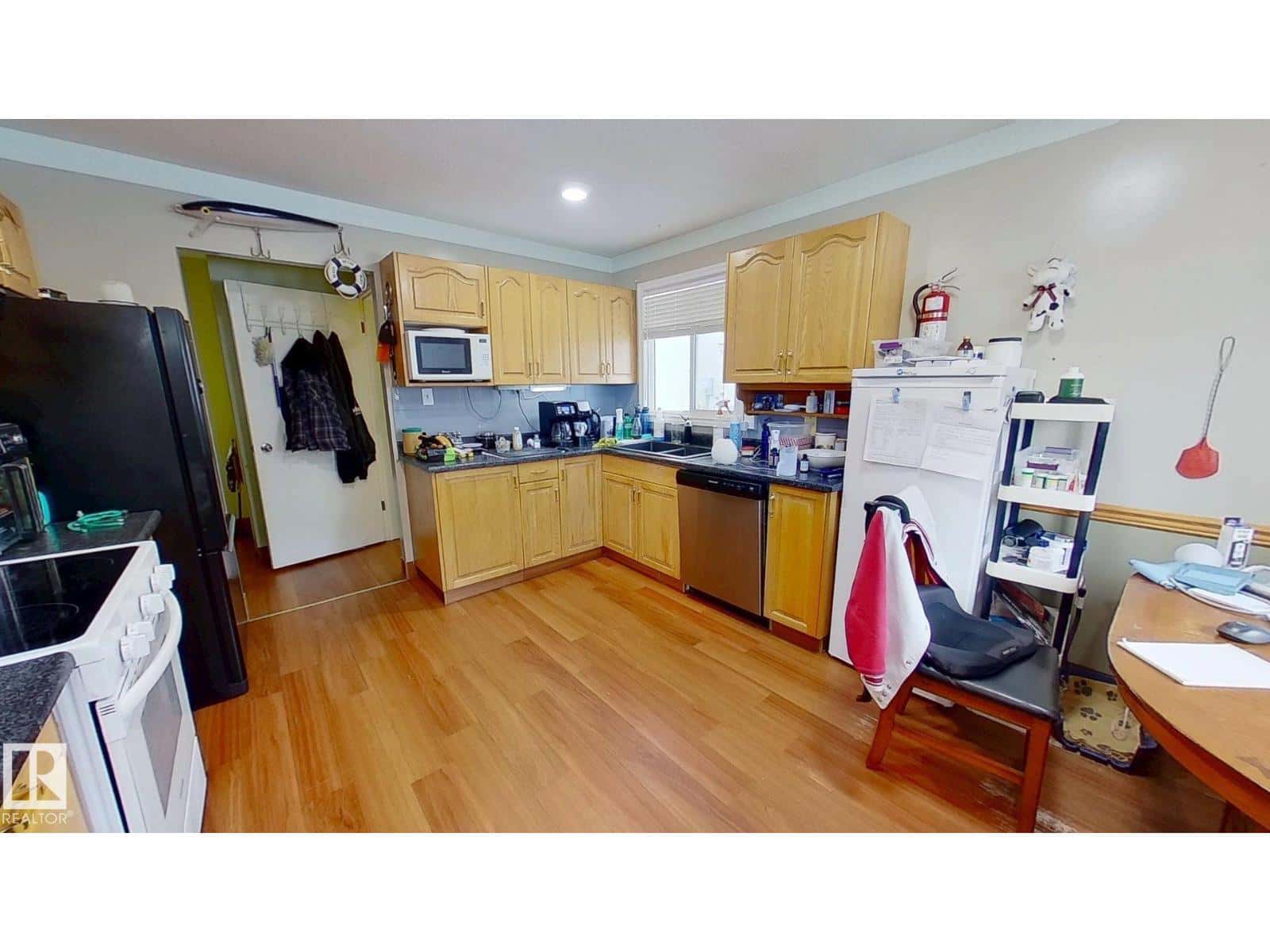 4710 56 AV — Bruderheim, Alberta - Photo 4 of 24