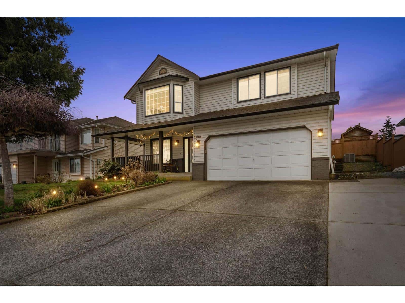 32110 ROGERS AVENUE — Abbotsford, British Columbia - Photo 2 of 37