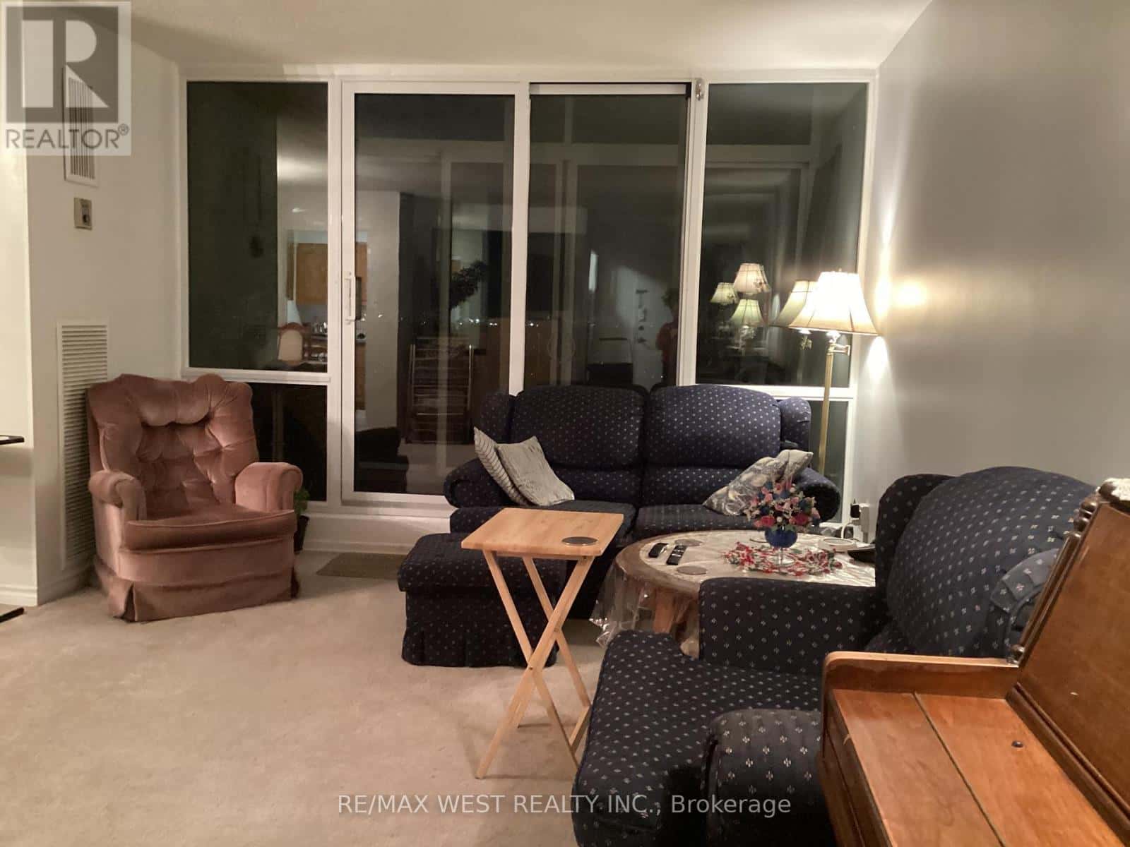 2101 - 627 THE WEST MALL — Toronto (Eringate-Centennial-West Deane), Ontario - Photo 3 of 5