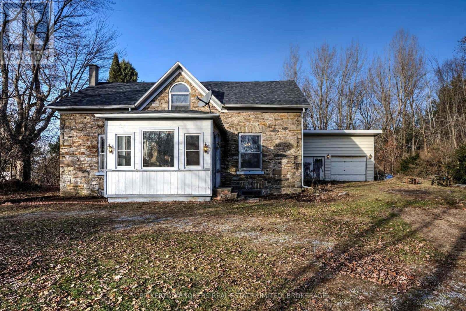 646 CTY RD 2 ROAD — Front of Leeds & Seeleys Bay, Ontario - Photo 4 of 41