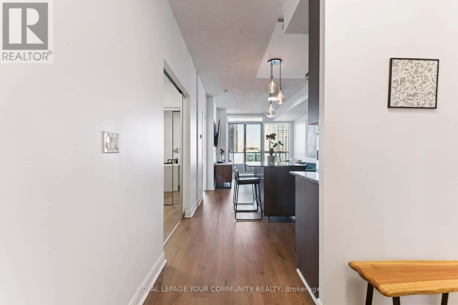 1311 - 500 SHERBOURNE STREET — Toronto (North St. James Town), Ontario - Photo 5 of 39