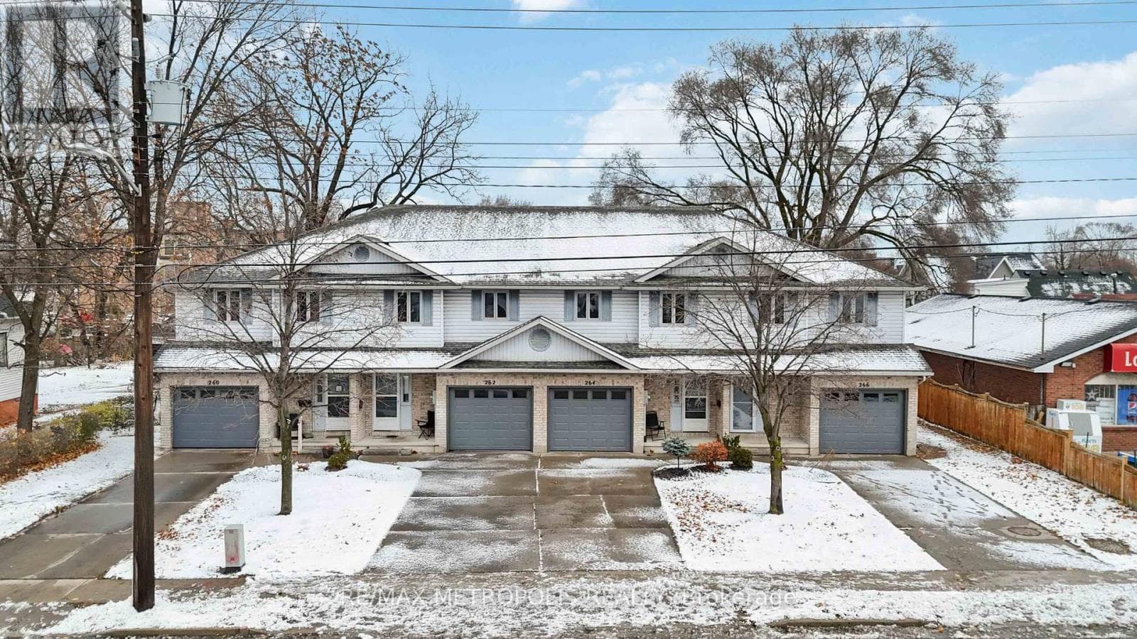 260-266 LONDON ROAD — Sarnia, Ontario - Main photo