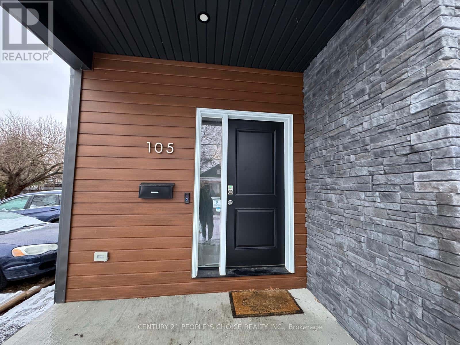 105 KING STREET E — Chatham-Kent, Ontario - Photo 3 of 24