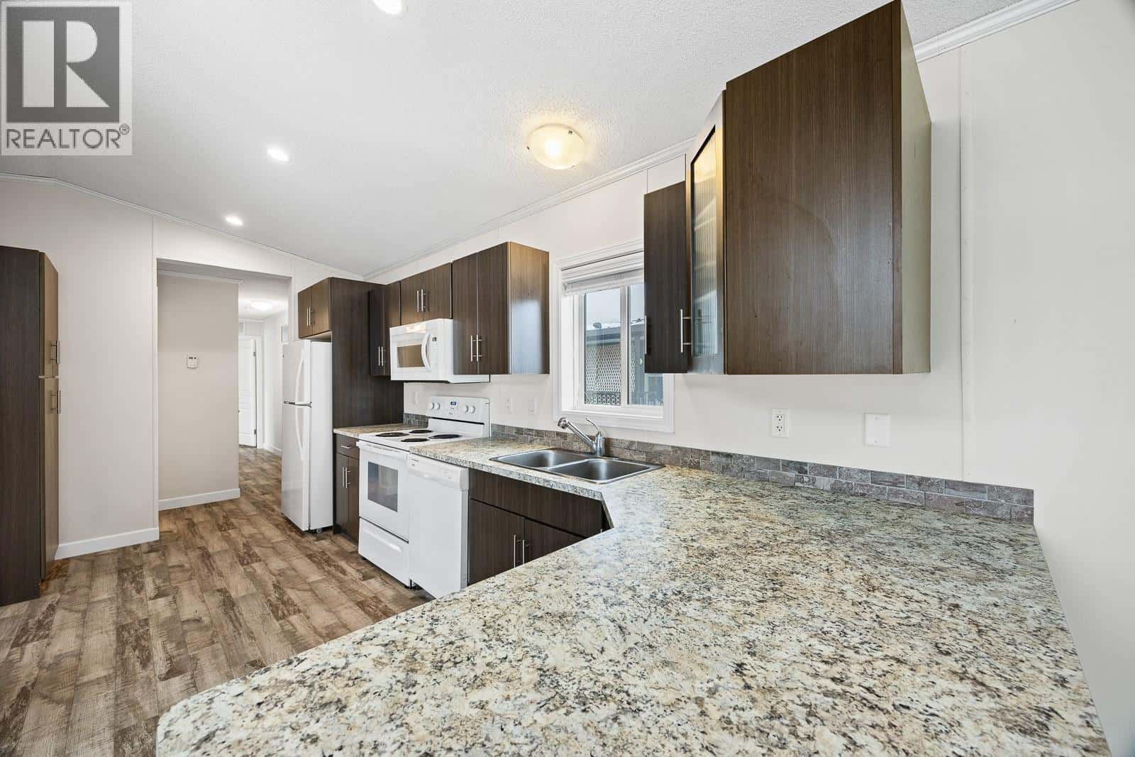 1118 Middle Bench Road Unit# 6 — Keremeos, British Columbia - Photo 5 of 18