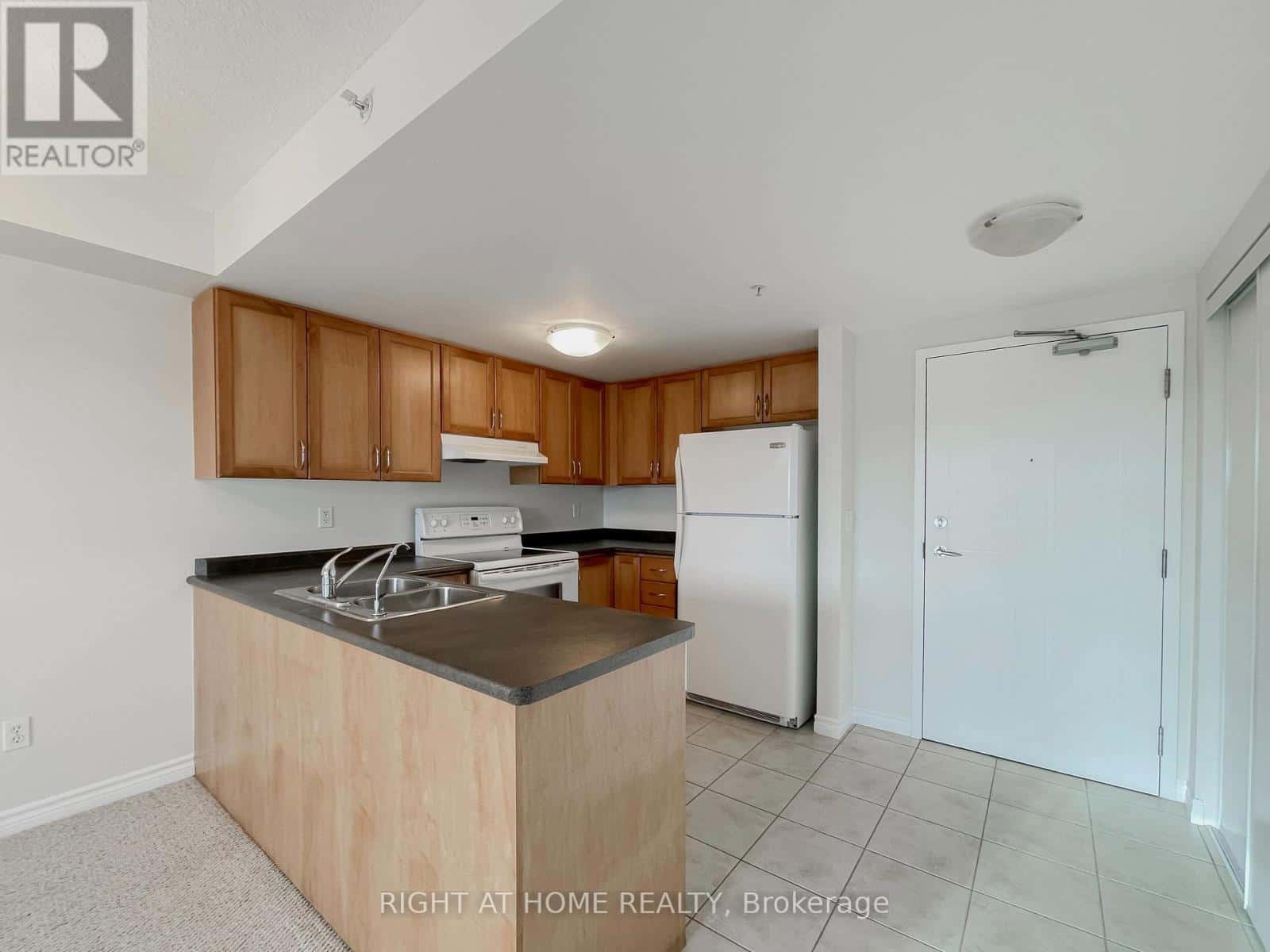 Guelph (Pineridge/Westminster Woods) — Guelph (Pineridge/Westminster Woods) - Photo 3 of 18