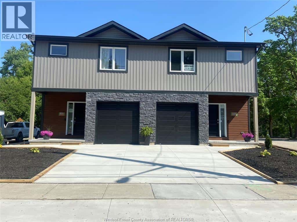 109 KING Street East