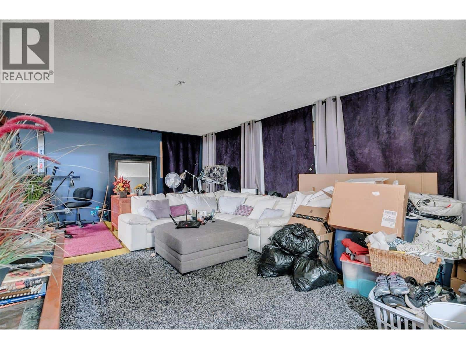 4055 McClain Road — Kelowna, British Columbia - Photo 4 of 74