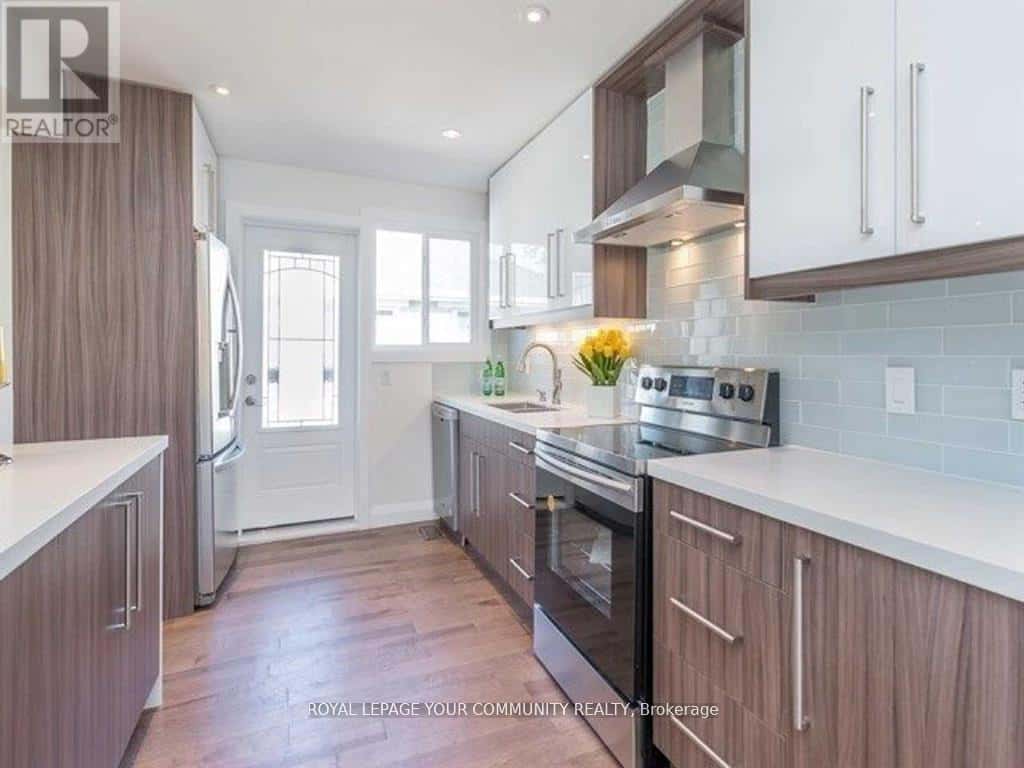 Aurora (Aurora Highlands) — Aurora (Aurora Highlands) - Photo 5 of 13