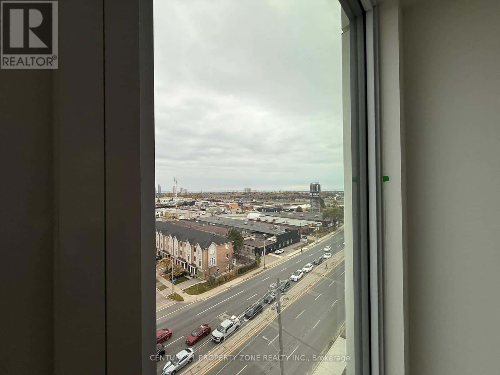 Toronto (Islington-City Centre West) — Toronto (Islington-City Centre West) - Photo 2 of 14