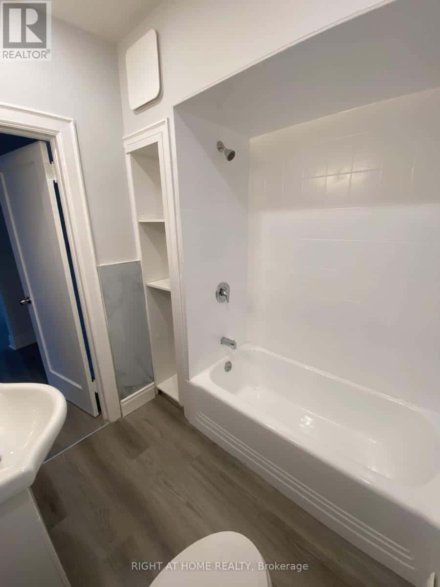 Hamilton (Durand) — Hamilton (Durand) - Photo 5 of 7