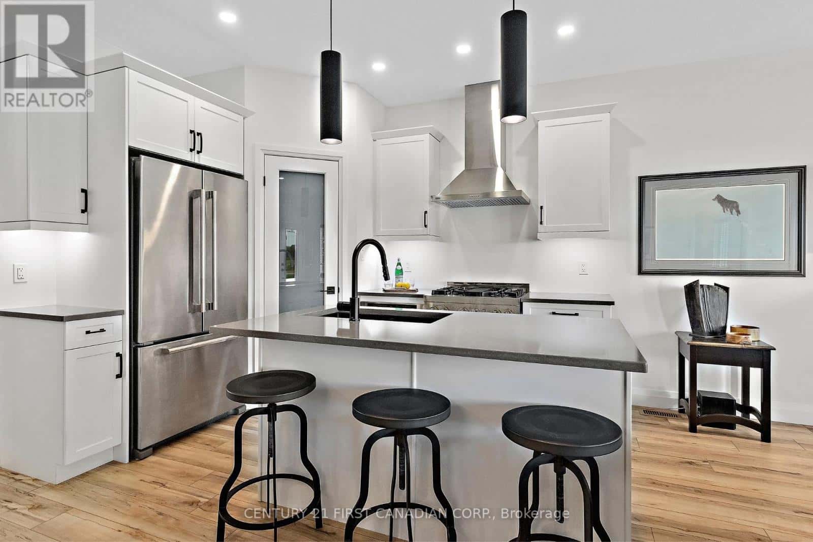 672 KETTER WAY — Plympton-Wyoming (Plympton Wyoming), Ontario - Photo 5 of 21