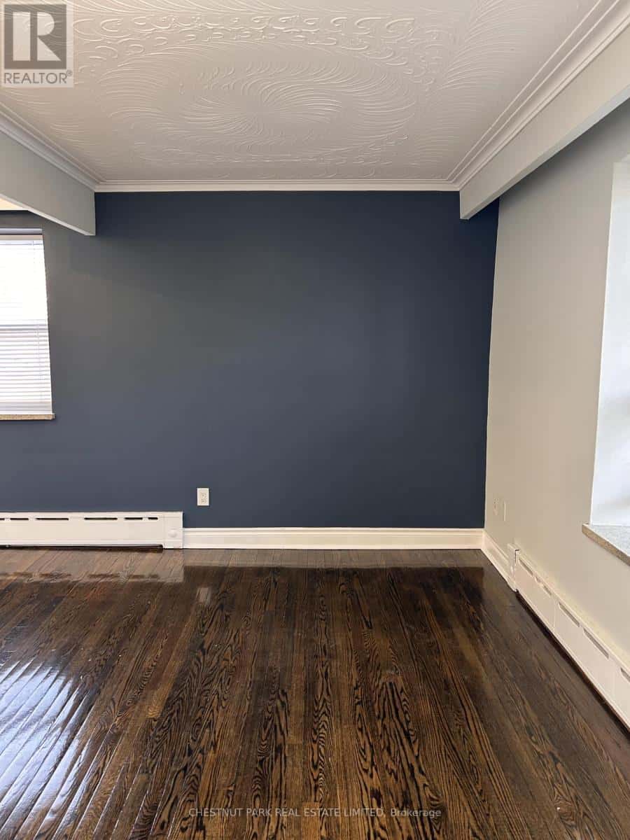 Toronto (Mimico) — Toronto (Mimico) - Photo 5 of 15