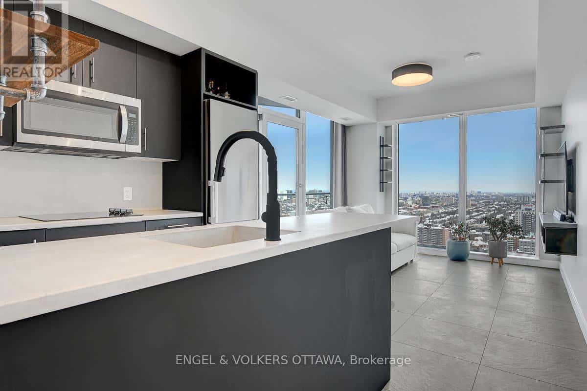 Ottawa — Ottawa - Photo 4 of 37