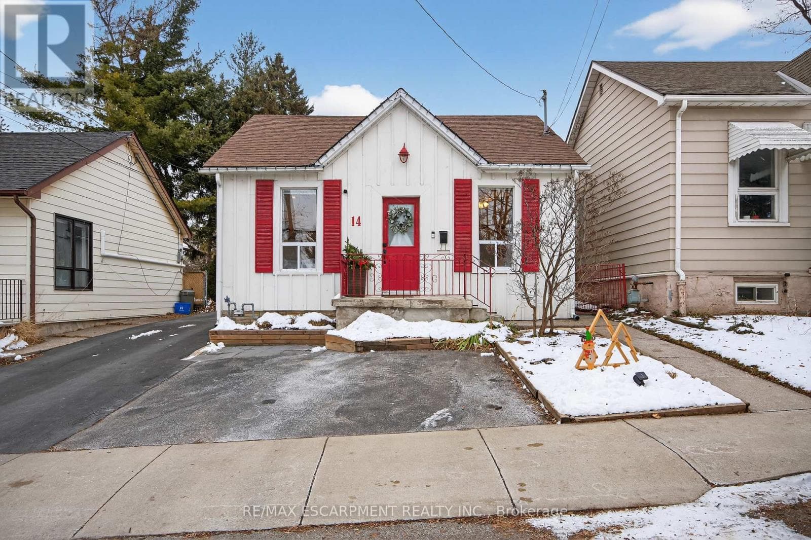 14 LOCHEARNE STREET — Hamilton (Strathcona), Ontario - Main photo