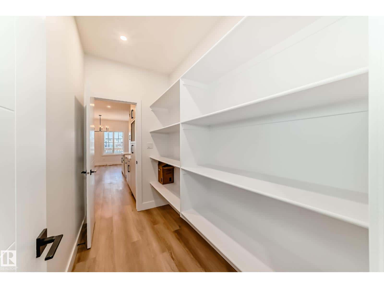 81 Elliot WD — Fort Saskatchewan, Alberta - Photo 5 of 33